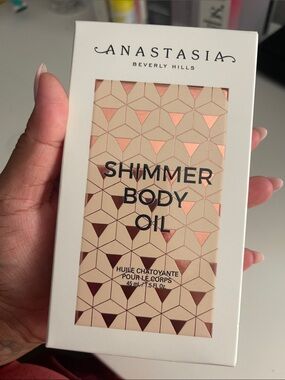 Anastasia Beverly Hills Shimmer Body Oil — Rose Pink & Gold Accents